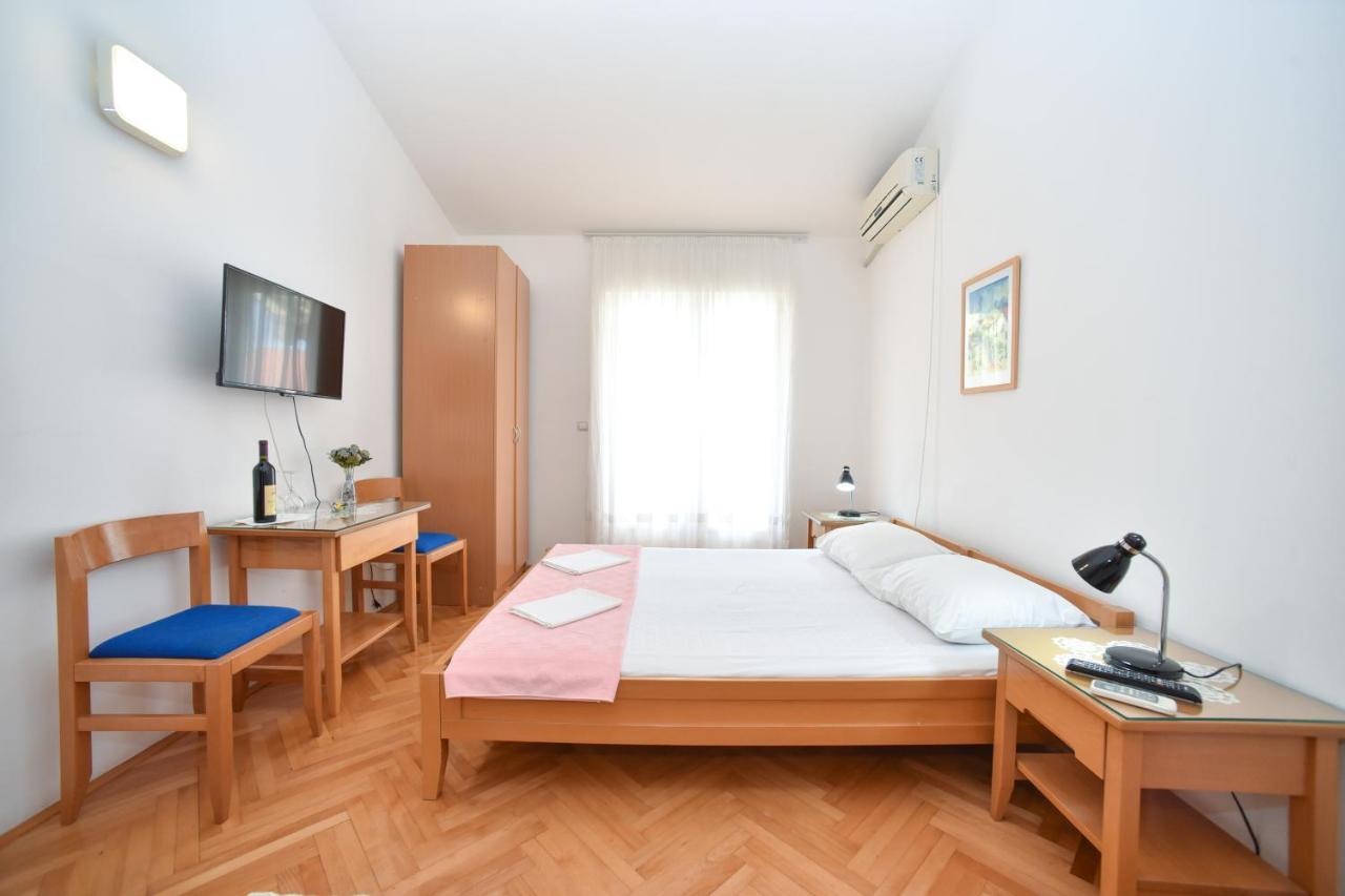 Apartmani Soljaga Petrovac na moru Exterior foto
