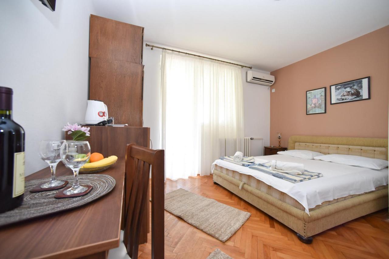 Apartmani Soljaga Petrovac na moru Exterior foto
