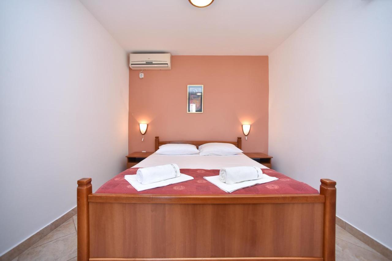 Apartmani Soljaga Petrovac na moru Exterior foto