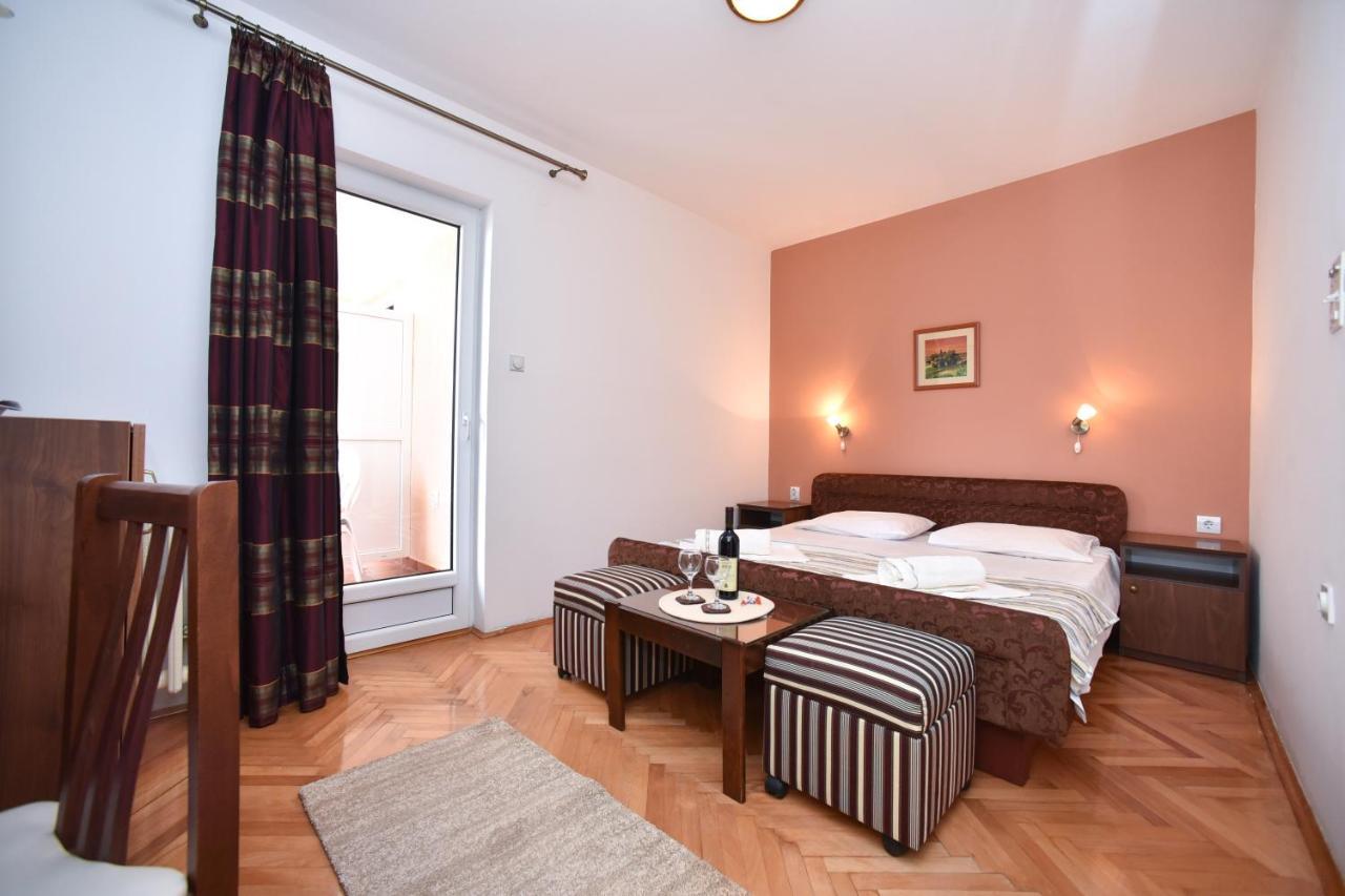 Apartmani Soljaga Petrovac na moru Exterior foto