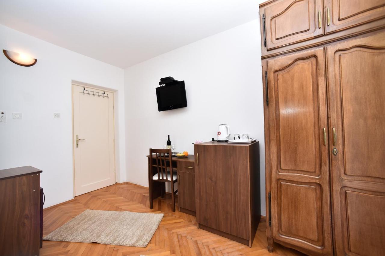 Apartmani Soljaga Petrovac na moru Exterior foto