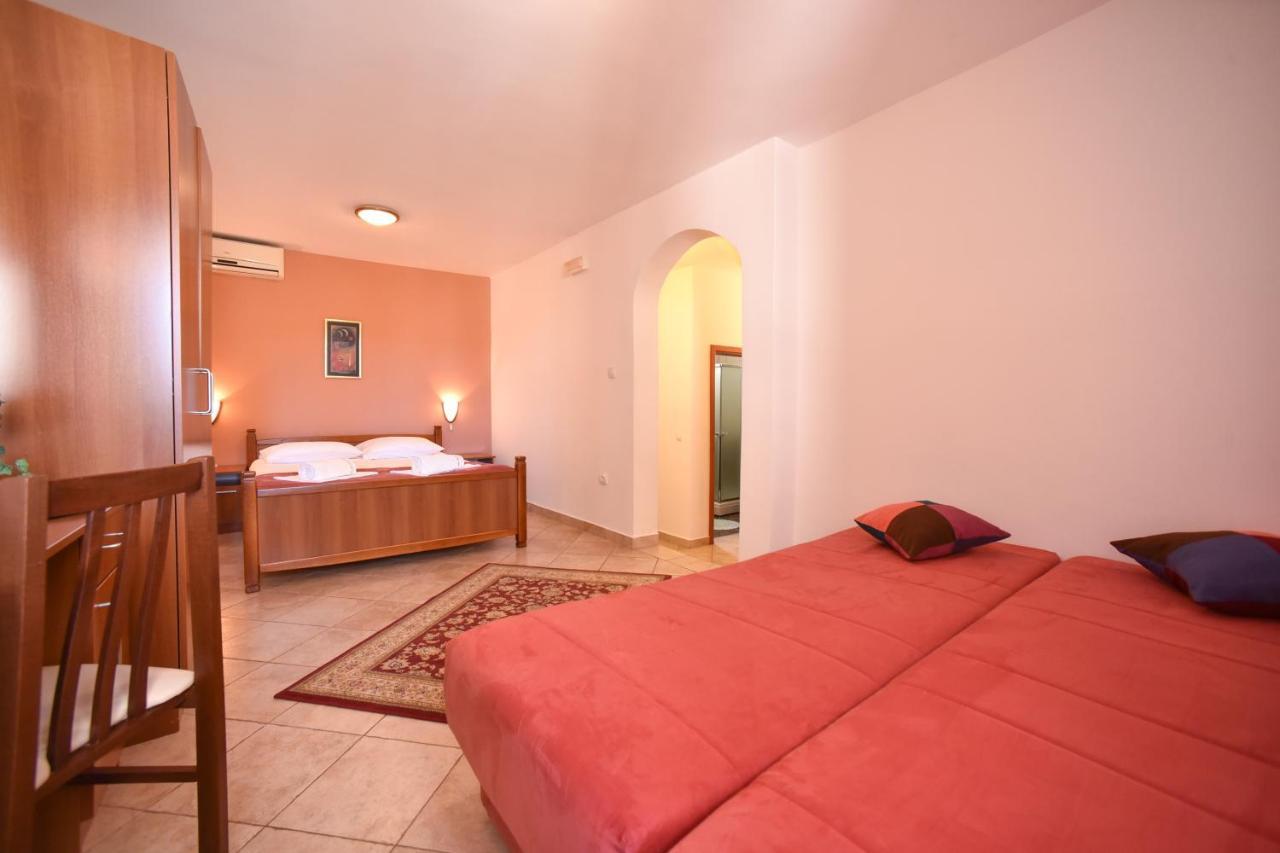 Apartmani Soljaga Petrovac na moru Exterior foto