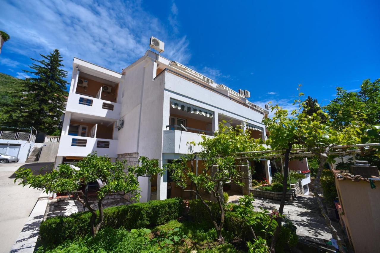 Apartmani Soljaga Petrovac na moru Exterior foto